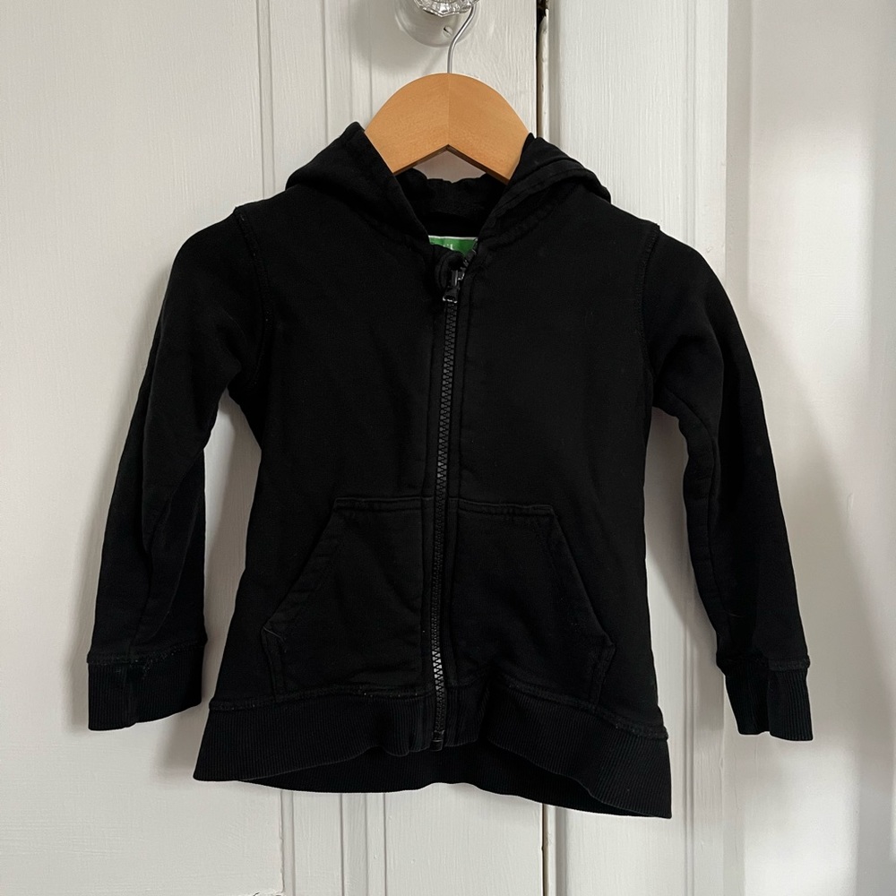 Black organic cotton hoodie